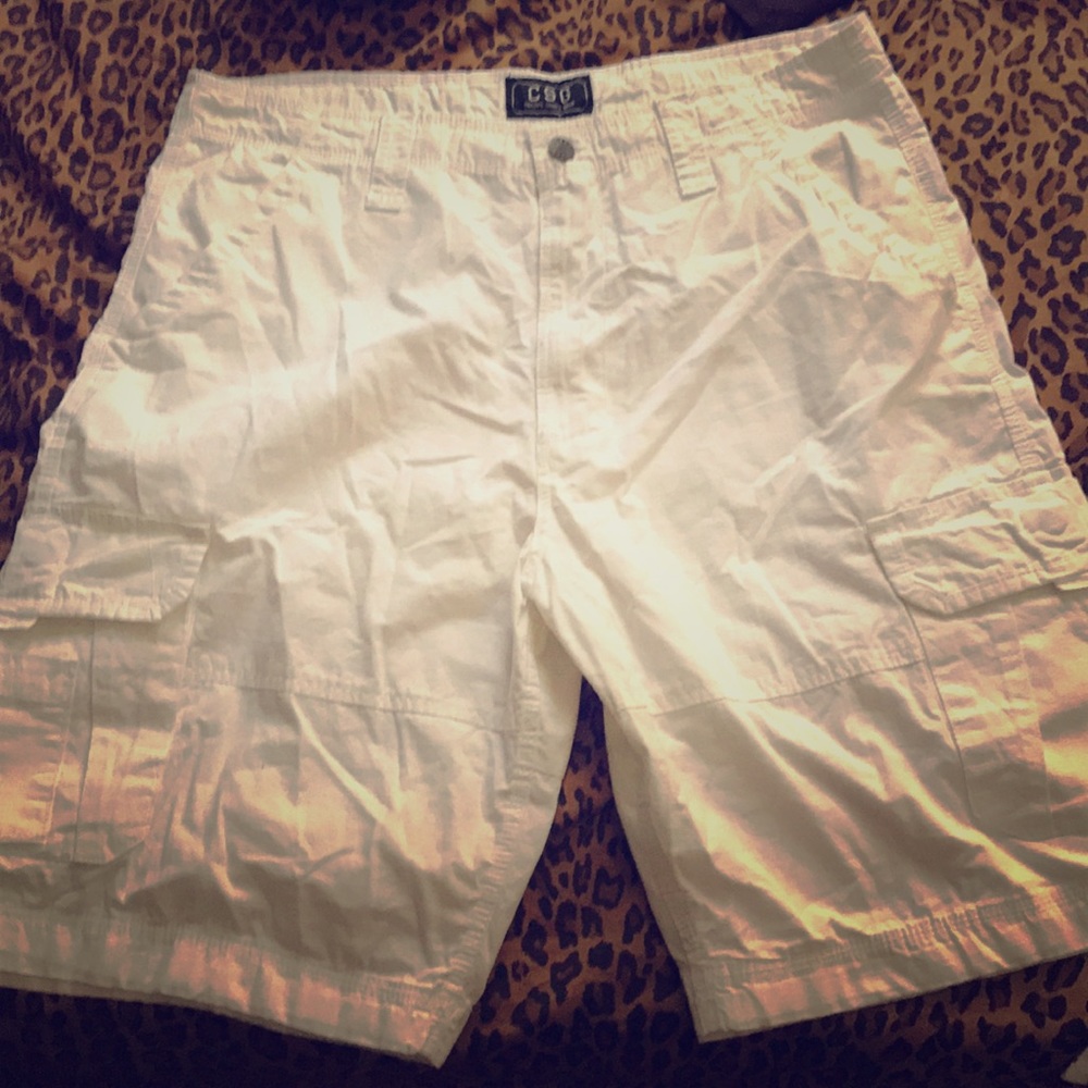 Guys shorts size 38 brand new white